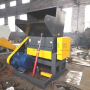 水果塑料筐粉碎机选用时应当依据自身需要进行选型