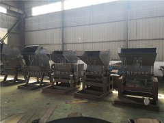 塑料粉碎的使用及日常保养注意事项